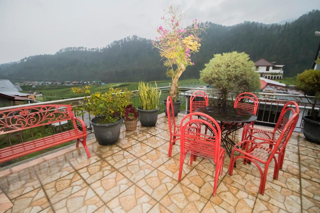 Villa Matahari Tawangmangu Powered By Cocotel Dış mekan fotoğraf